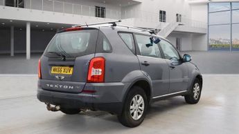 SSANGYONG REXTON 2.2D SE SUV 5dr Diesel T-Tronic 4WD Euro 6 (178 ps)