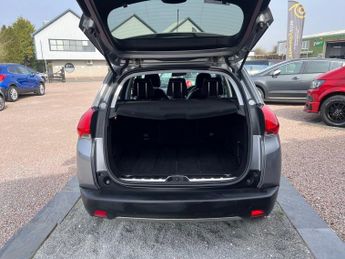 PEUGEOT 2008 1.6 e-HDi Allure SUV 5dr Diesel EGC Euro 5 (s/s) (92 ps)