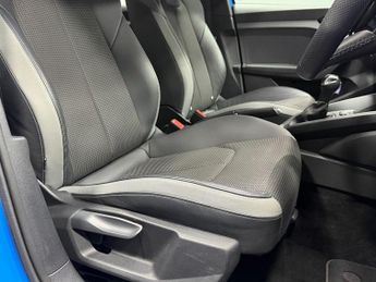 AUDI A1 1.0 TFSI 30 S line Sportback 5dr Petrol S Tronic Euro 6 (s/s) (1