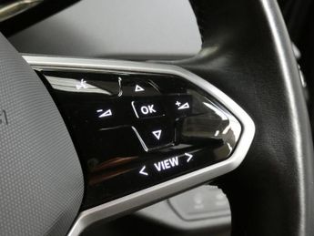 VOLKSWAGEN ID.4 Pure 52kWh Life SUV 5dr Electric Auto (148 ps)