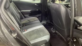 VOLKSWAGEN ID.4 Pure 52kWh Life SUV 5dr Electric Auto (148 ps)