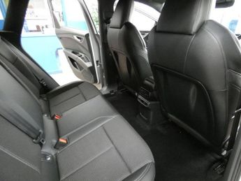 AUDI Q4 E-TRON 40 S line SUV 5dr Electric Auto 82kWh (204 ps)