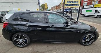 BMW 1 SERIES 1.5 118i GPF M Sport Shadow Edition Hatchback 5dr Petrol Auto Eu