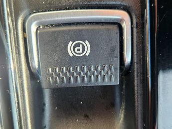 JAGUAR XE 2.0d Landmark Saloon 4dr Diesel Auto Euro 6 (s/s) (180 ps)