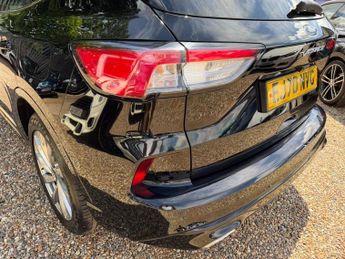 FORD KUGA 2.0 EcoBlue Vignale SUV 5dr Diesel Auto AWD Euro 6 (s/s) (190 ps