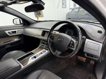 JAGUAR XF 2.2d R-Sport Saloon 4dr Diesel Auto Euro 5 (s/s) (200 ps)