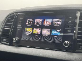 SKODA KAROQ 1.5 TSI ACT SportLine SUV 5dr Petrol DSG Euro 6 (s/s) (150 ps)