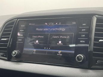 SKODA KAROQ 1.5 TSI ACT SportLine SUV 5dr Petrol DSG Euro 6 (s/s) (150 ps)