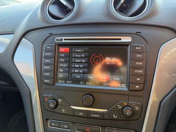 FORD MONDEO 2.0 TDCi Zetec Business Edition Hatchback 5dr Diesel Manual Euro