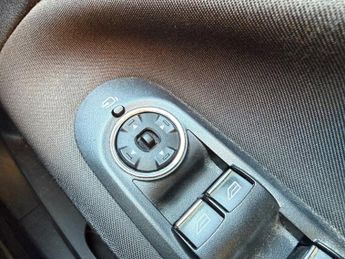 FORD MONDEO 2.0 TDCi Zetec Business Edition Hatchback 5dr Diesel Manual Euro