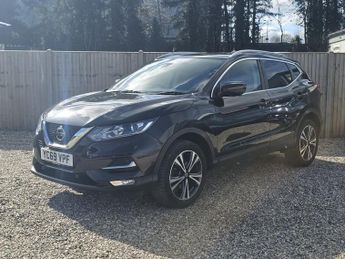 Nissan Qashqai 1.3 DIG-T N-Connecta SUV 5dr Petrol Manual Euro 6 (s/s) (140 ps)