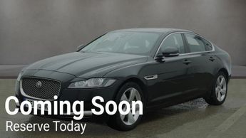 JAGUAR XF 2.0d Portfolio Saloon 4dr Diesel Auto Euro 6 (s/s) (180 ps)