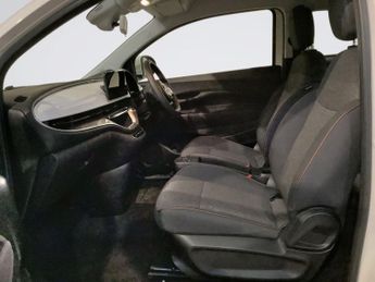 FIAT 500E 42kWh Icon Hatchback 3dr Electric Auto (118 ps)