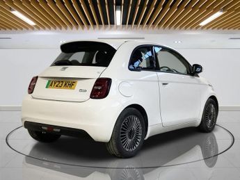 FIAT 500E 42kWh Icon Hatchback 3dr Electric Auto (118 ps)