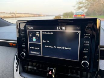 TOYOTA COROLLA 1.8 VVT-h Car Derived Van 5dr Petrol Hybrid CVT Euro 6 (s/s) (12