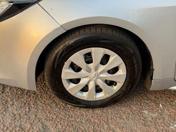 TOYOTA COROLLA 1.8 VVT-h Car Derived Van 5dr Petrol Hybrid CVT Euro 6 (s/s) (12