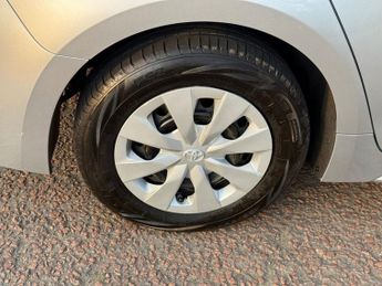 TOYOTA COROLLA 1.8 VVT-h Car Derived Van 5dr Petrol Hybrid CVT Euro 6 (s/s) (12
