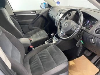 VOLKSWAGEN TIGUAN 2.0 TDI BlueMotion Tech Match SUV 5dr Diesel DSG 4WD Euro 5 (s/s