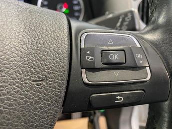 VOLKSWAGEN TIGUAN 2.0 TDI BlueMotion Tech Match SUV 5dr Diesel DSG 4WD Euro 5 (s/s