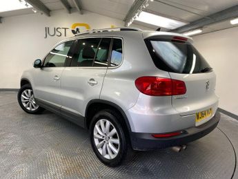 VOLKSWAGEN TIGUAN 2.0 TDI BlueMotion Tech Match SUV 5dr Diesel DSG 4WD Euro 5 (s/s