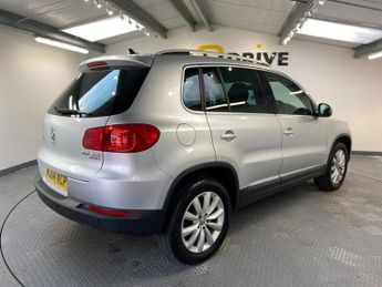 VOLKSWAGEN TIGUAN 2.0 TDI BlueMotion Tech Match SUV 5dr Diesel DSG 4WD Euro 5 (s/s