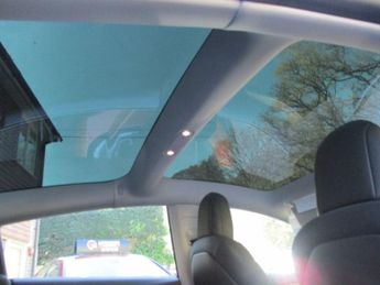 TESLA Model 3 (Dual Motor) Long Range Saloon 4dr Electric Auto 4WDE (346 ps)