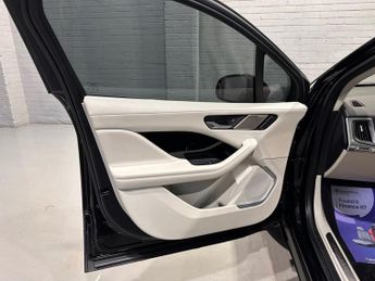 JAGUAR I-PACE 400 90kWh HSE SUV 5dr Electric Auto 4WD (400 ps)