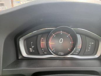 VOLVO S60 2.0 D3 R-Design Lux Nav Saloon 4dr Diesel Auto Euro 6 (s/s) (150