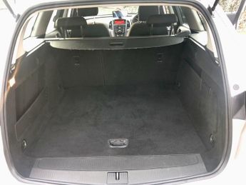 VAUXHALL ASTRA 1.6 16V Exclusiv Sports Tourer 5dr Petrol Auto Euro 5 (115 ps)