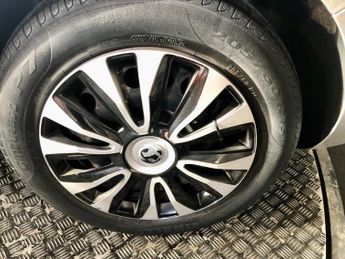 VAUXHALL ASTRA 1.6 16V Exclusiv Sports Tourer 5dr Petrol Auto Euro 5 (115 ps)