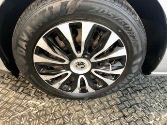 VAUXHALL ASTRA 1.6 16V Exclusiv Sports Tourer 5dr Petrol Auto Euro 5 (115 ps)