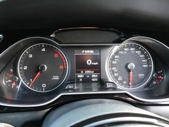 AUDI A4 AVANT 2.0 TDI Black Edition Estate 5dr Diesel Multitronic Euro 6 (s/s)