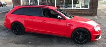 AUDI A4 AVANT 2.0 TDI Black Edition Estate 5dr Diesel Multitronic Euro 6 (s/s)