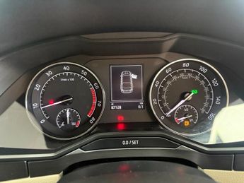 SKODA SUPERB 2.0 TSI SE L Executive Hatchback 5dr Petrol DSG Euro 6 (s/s) (22