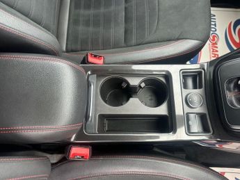 FORD KUGA 2.0 TDCi EcoBlue ST-Line Edition SUV 5dr Diesel Powershift AWD E