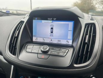 FORD KUGA 2.0 TDCi EcoBlue ST-Line Edition SUV 5dr Diesel Powershift AWD E