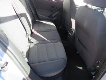 VOLKSWAGEN GOLF 1.4 TSI Match Hatchback 5dr Petrol DSG Euro 5 (122 ps)