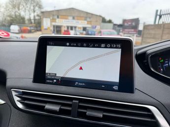 PEUGEOT 3008 1.6 BlueHDi Allure SUV 5dr Diesel EAT Euro 6 (s/s) (120 ps)