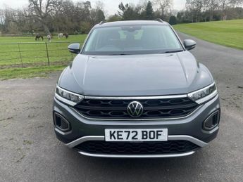VOLKSWAGEN T-ROC 1.5 TSI Life SUV 5dr Petrol DSG Euro 6 (s/s) (150 ps)