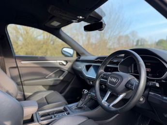 AUDI Q3 2.0 TDI 40 S line SUV 5dr Diesel S Tronic quattro Euro 6 (s/s) (