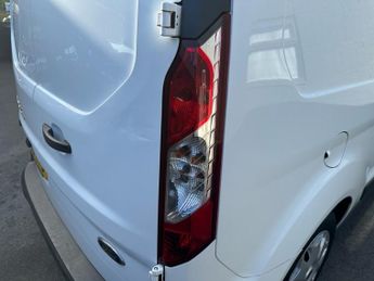 FORD TRANSIT CONNECT 1.5 TDCi 210 Trend Panel Van 5dr Diesel Manual L2 H1 (124 g/km, 
