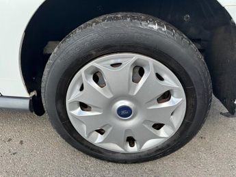 FORD TRANSIT CONNECT 1.5 TDCi 210 Trend Panel Van 5dr Diesel Manual L2 H1 (124 g/km, 