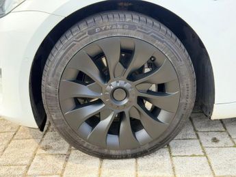 TESLA Model 3 (Dual Motor) Long Range Saloon 4dr Electric Auto 4WDE (346 ps)