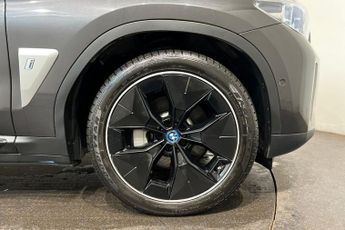 BMW IX3 80kWh Premier Edition Pro SUV 5dr Electric Auto (286 ps) Panoram