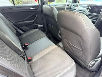 VOLKSWAGEN T-ROC 1.5 TSI GPF EVO R-Line SUV 5dr Petrol DSG Euro 6 (s/s) (150 ps) 