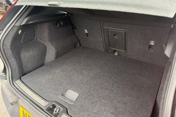 VOLVO XC40 1.5 T3 Inscription SUV 5dr Petrol Auto Euro 6 (s/s) (163 ps) Par