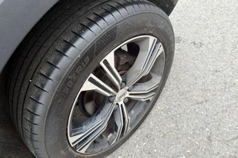 VOLVO XC40 1.5 T3 Inscription SUV 5dr Petrol Auto Euro 6 (s/s) (163 ps) Par