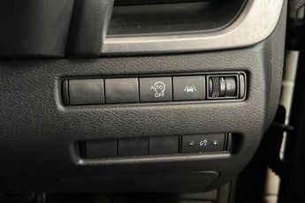 NISSAN QASHQAI 1.3 DIG-T MHEV Acenta Premium SUV 5dr Petrol Hybrid XTRON Euro 6