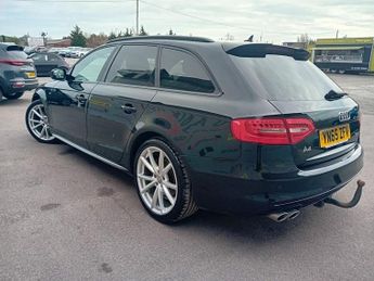 AUDI A4 AVANT 2.0 TDI Black Edition Estate 5dr Diesel Multitronic Euro 6 (s/s)