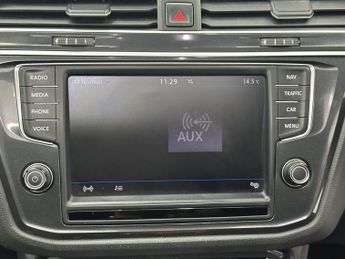 VOLKSWAGEN TIGUAN 2.0 TDI BlueMotion Tech R-Line SUV 5dr Diesel DSG 4Motion Euro 6